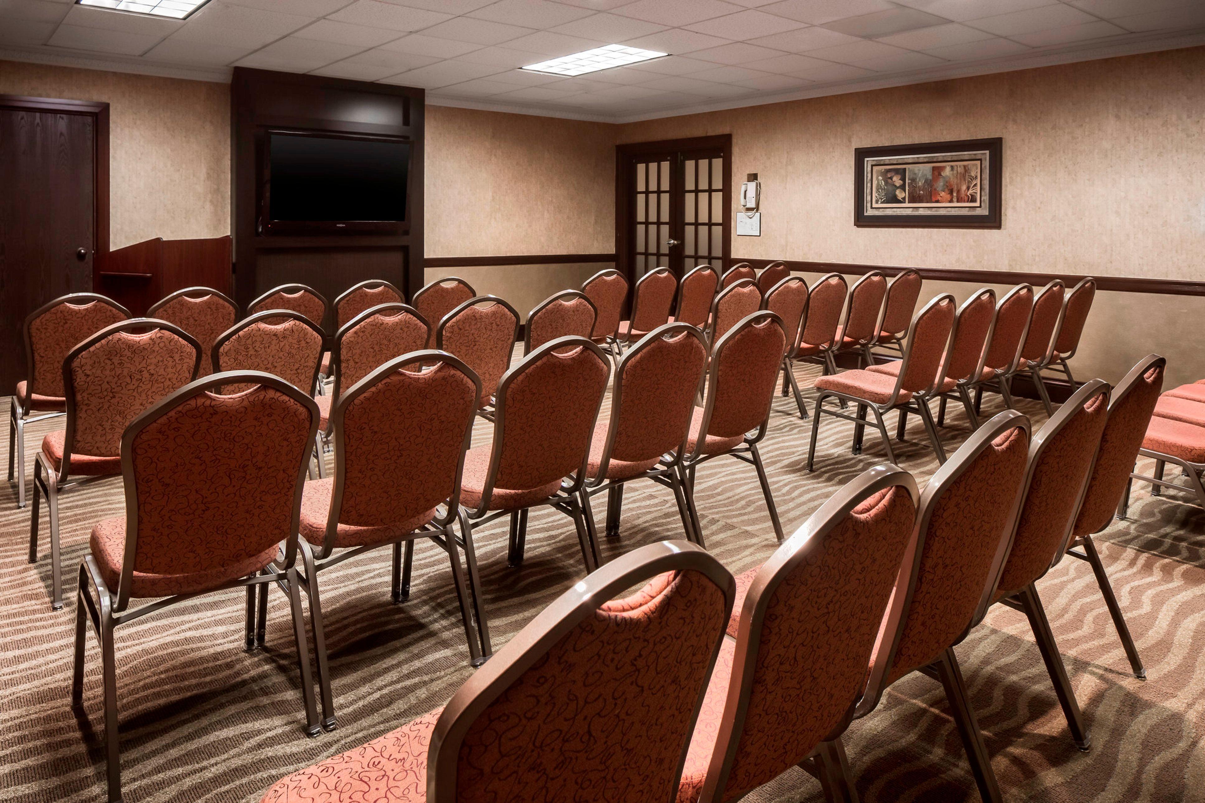 Holiday Inn Dubuque/Galena By Ihg Exterior photo