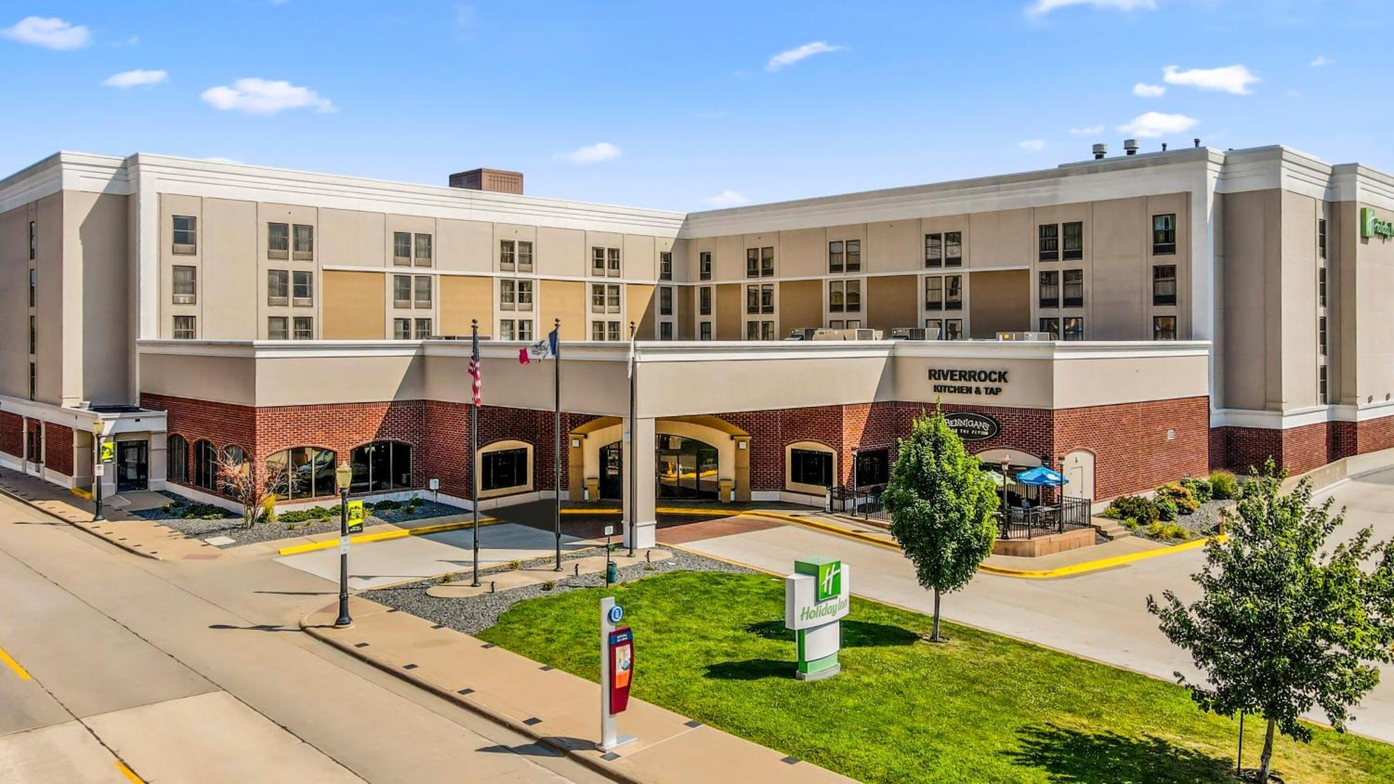 Holiday Inn Dubuque/Galena, An Ihg Hotel Exterior photo